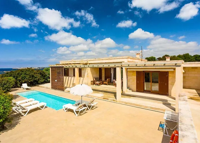 foto di Water Front Villa Shalom Binissafuller